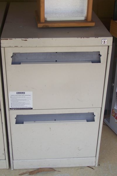 Filing Cabinet 3 - no keys
