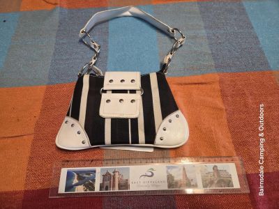 GUM AUSTRALIA Ladies/Girls Little Hand Bag