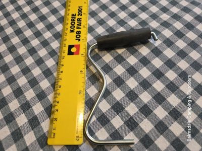 Tent peg puller